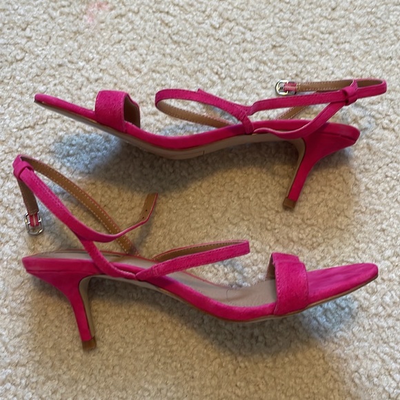 Tahari Shoes - Tahari strappy pink heeled sandals